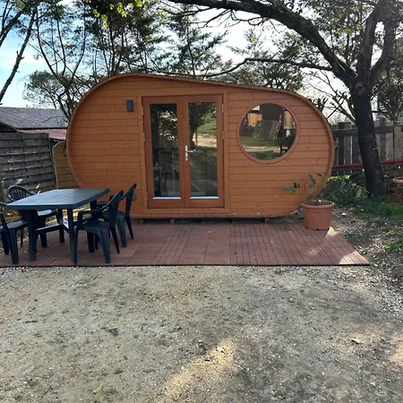 Insolite Hobbit * Saint-Andre-d'Allas